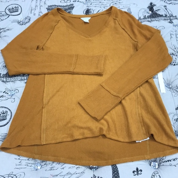 CASLON Cozy V-Neck Ribbed Top - Picture 2 of 4